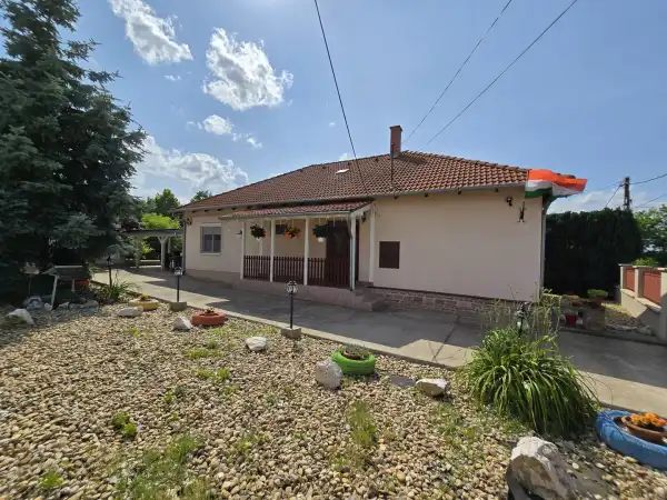 Eladó családi ház, Vácduka 4 szoba 126 m² 109 M Ft