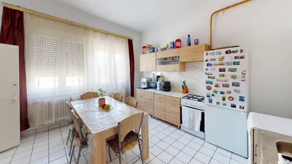 Eladó ikerház, Vác 5 szoba 142 m² 109.9 M Ft