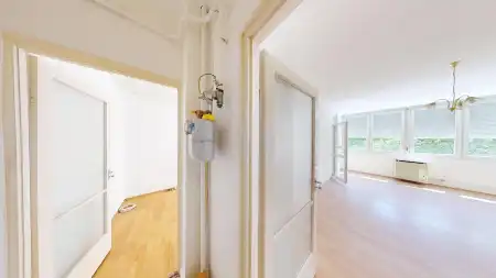 Eladó panellakás, Vác 2 szoba 57 m² 65 M Ft