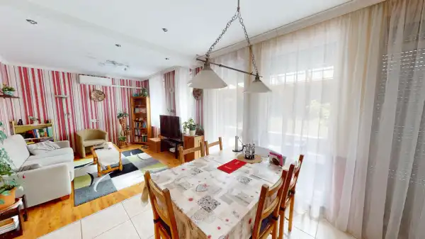 Eladó téglalakás, Vác 1+3 szoba 70 m² 110 M Ft
